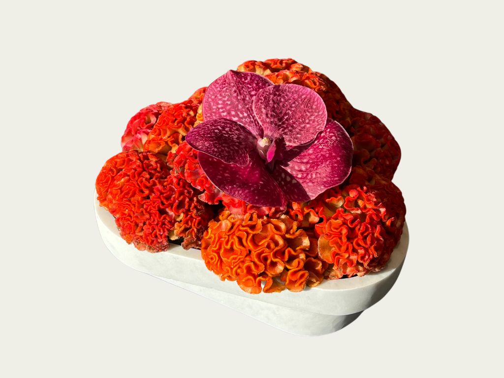 Infinity Vase with Flower