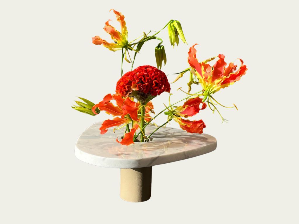 Infinity Vase with Flower