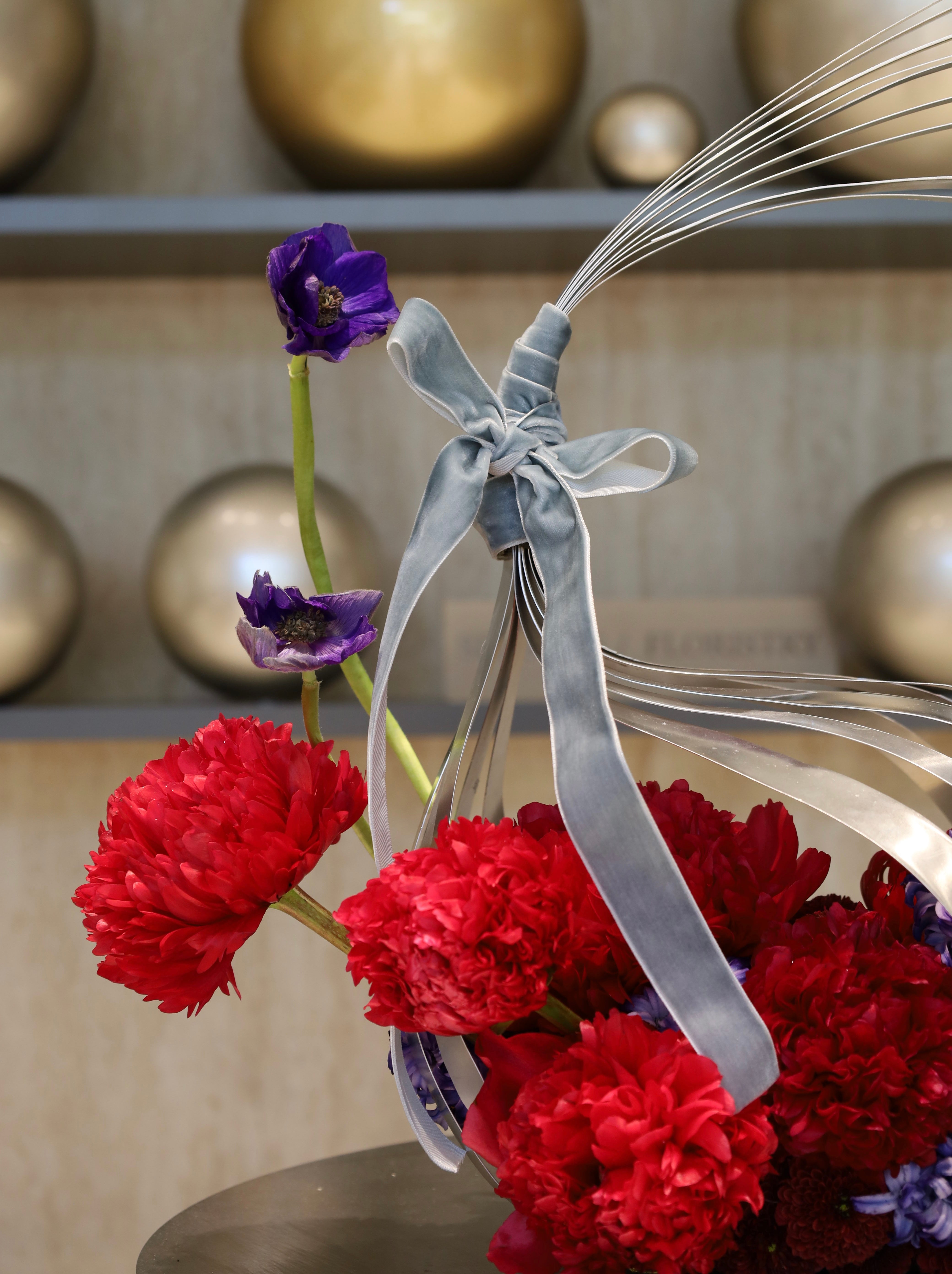 Linear Blooms Collection