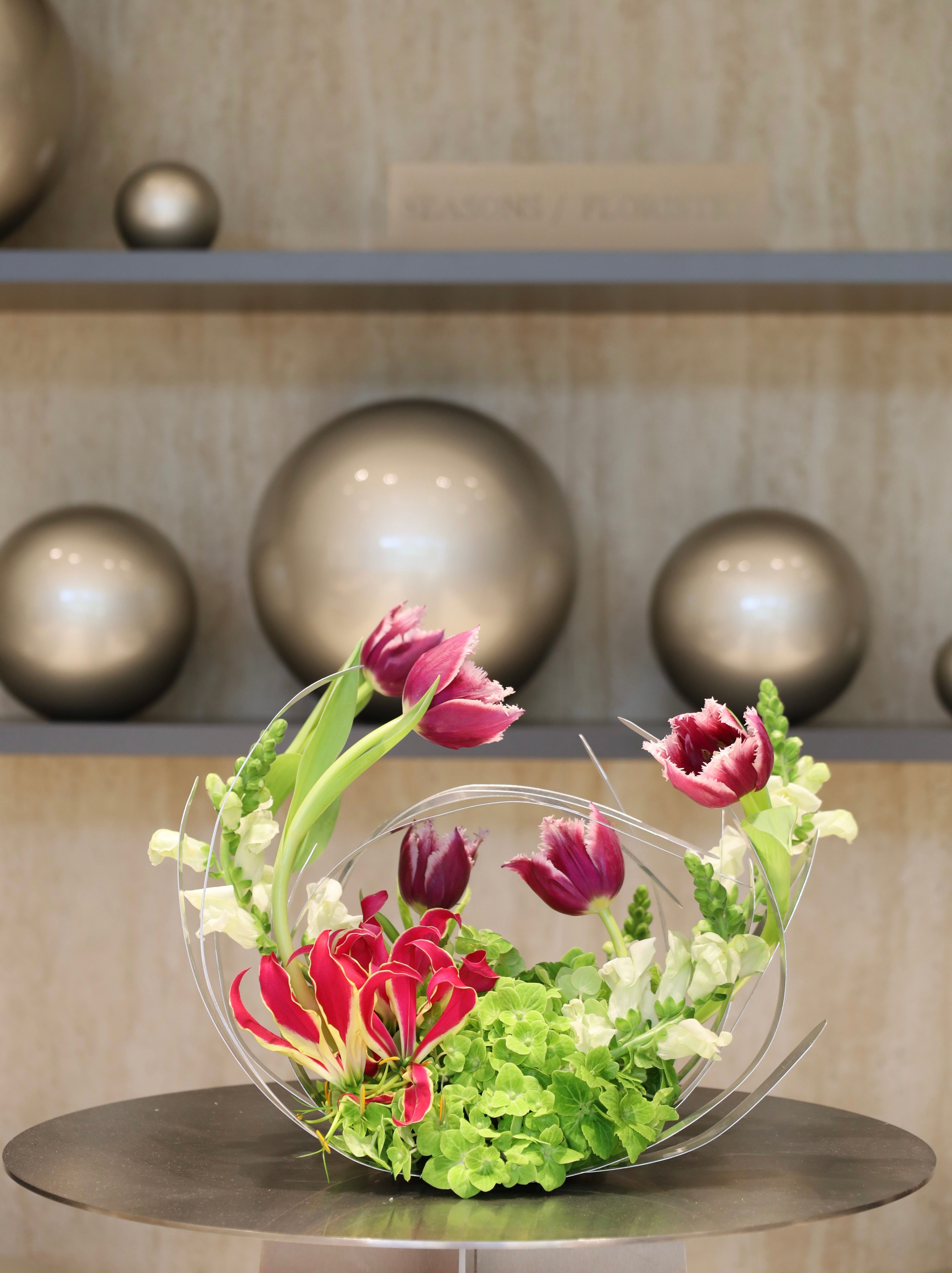 Linear Blooms Collection